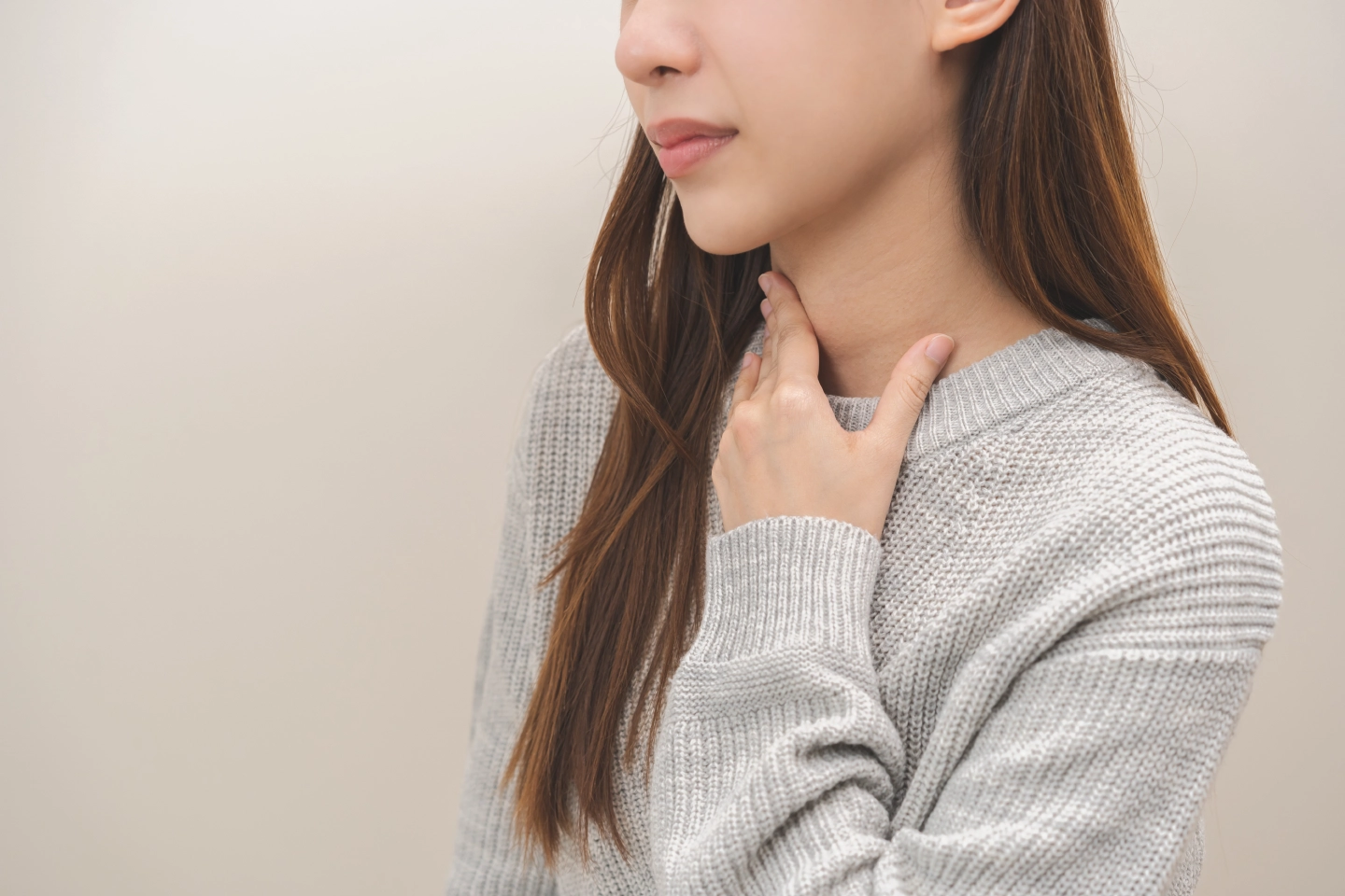 Throat Pain: 5 Tips on How to Feel Better